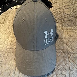 Men’s under armor cap, new with tag, size medium/large